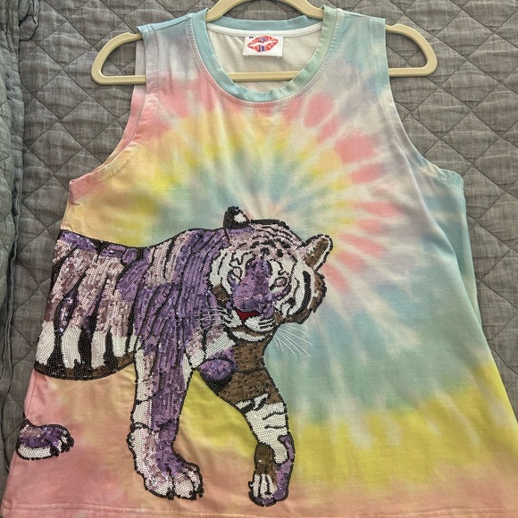 Sparkle City Tiger Tank - Picture 1 of 8